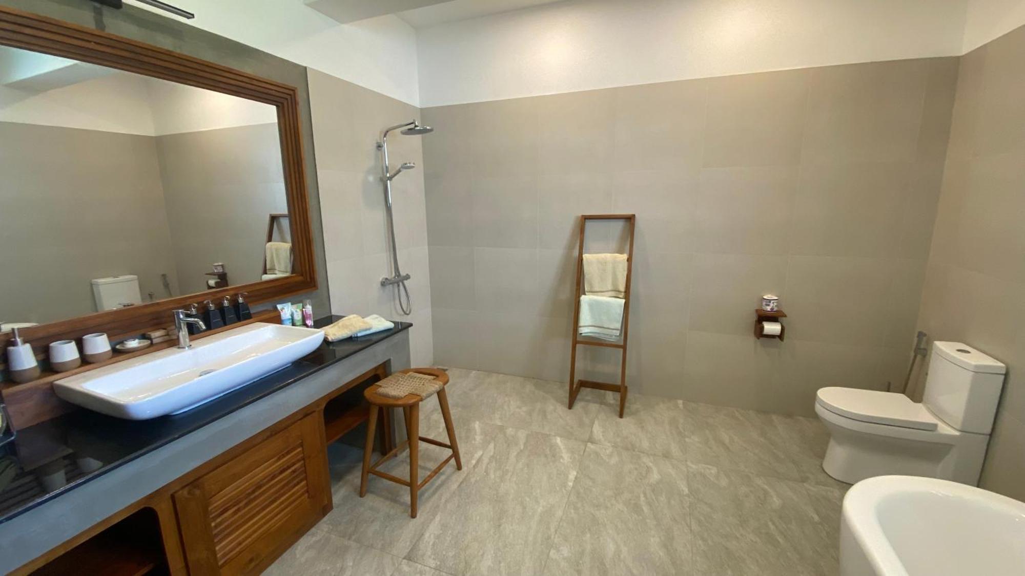 Sea Star Boutique Hotel Hikkaduwa Bagian luar foto