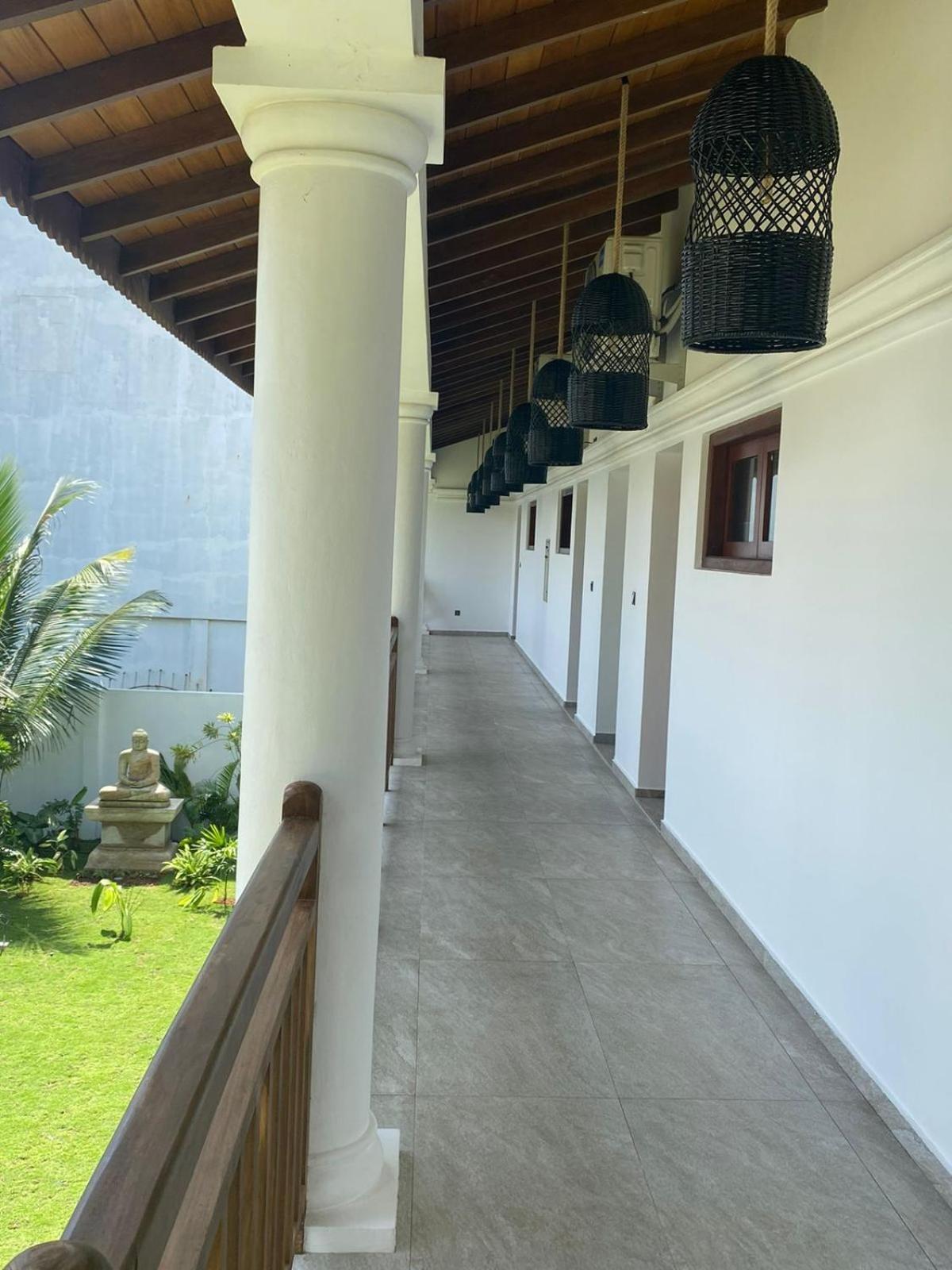Sea Star Boutique Hotel Hikkaduwa Bagian luar foto