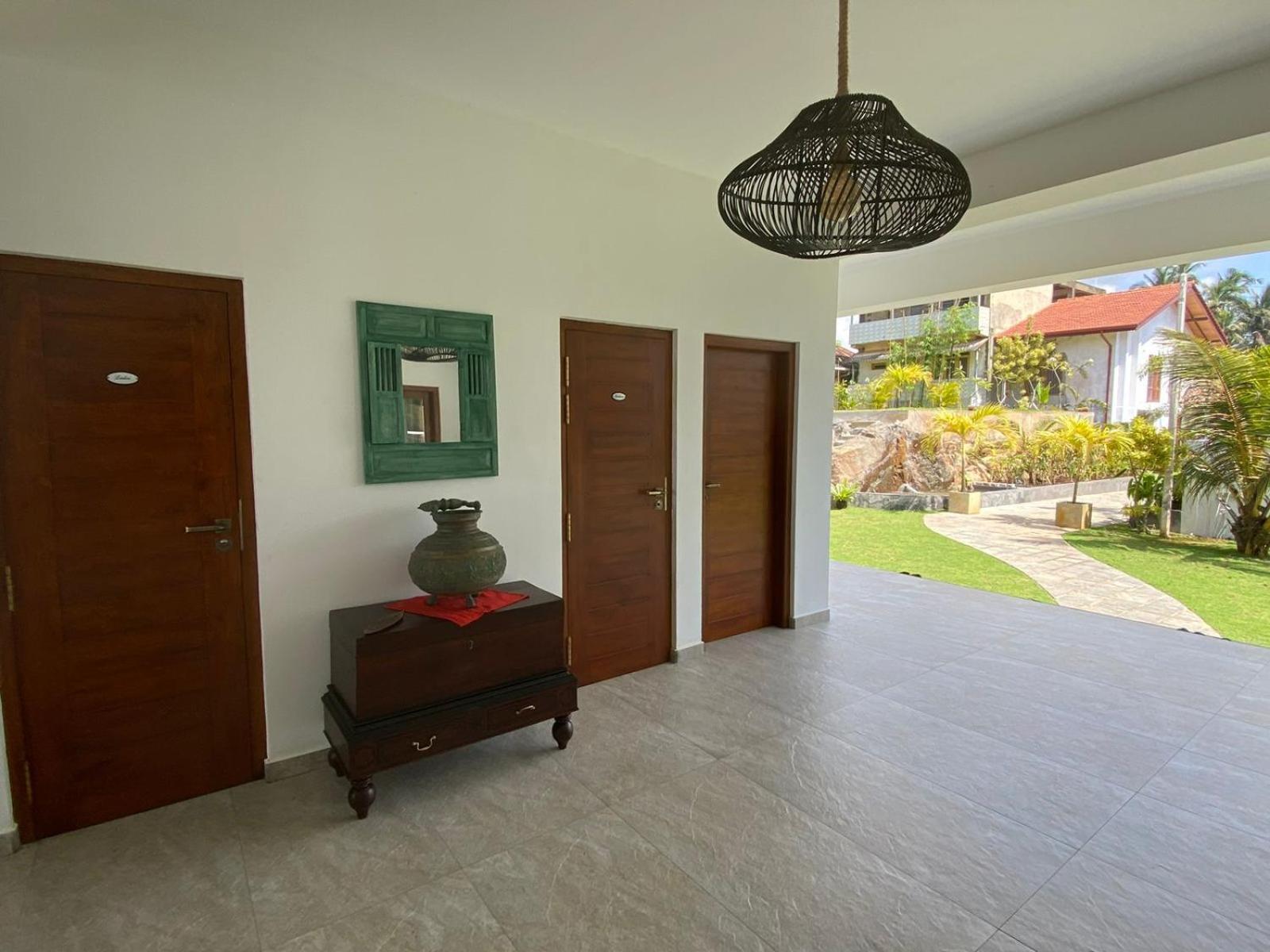 Sea Star Boutique Hotel Hikkaduwa Bagian luar foto